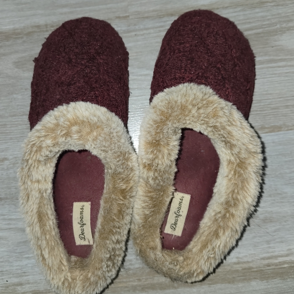 Dear Foam Dark Red Slippers